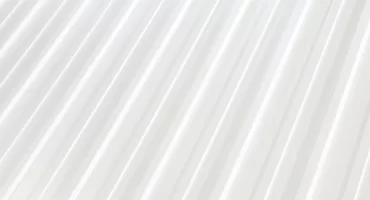 หลังคาไวนิลคืออะไร? ข้อดี–ข้อเสียที่เจ้าของบ้านควรรู้ก่อนติดตั้ง